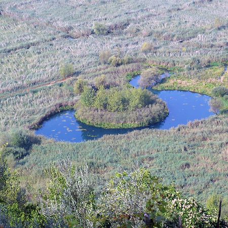 Bedrooms Ninfa Del Lago Posta Fibreno Bagian luar foto