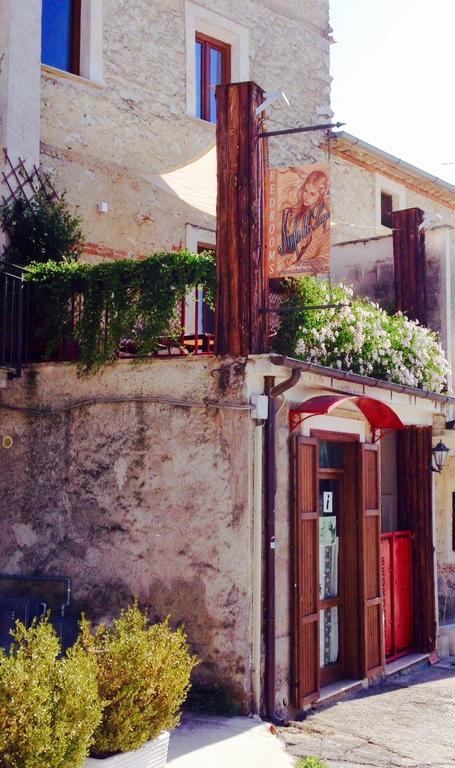 Bedrooms Ninfa Del Lago Posta Fibreno Bagian luar foto