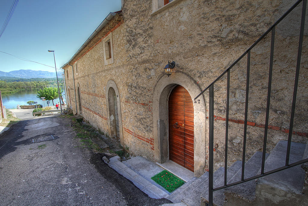 Bedrooms Ninfa Del Lago Posta Fibreno Bagian luar foto